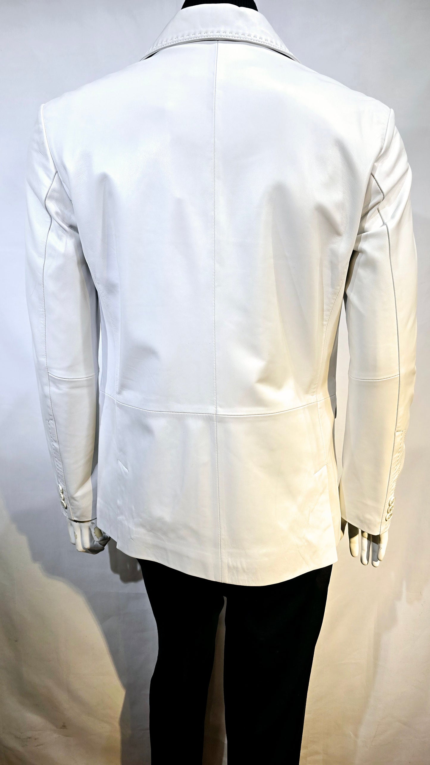 White lambskin leather blazer with double picked stitching. Amazing quality!